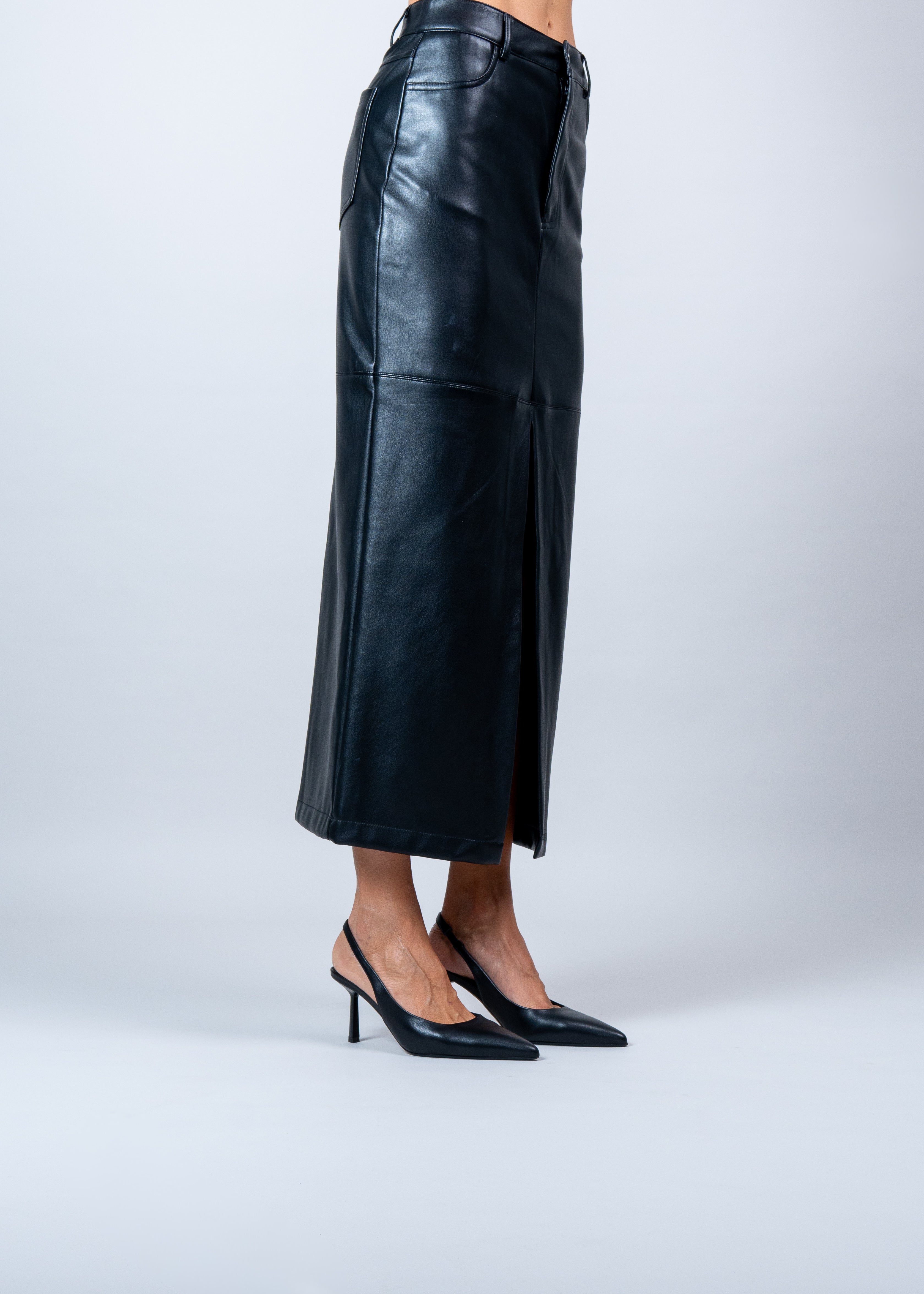 PRISCILLA - BLACK SLINGBACK IN CALFSKIN LEATHER