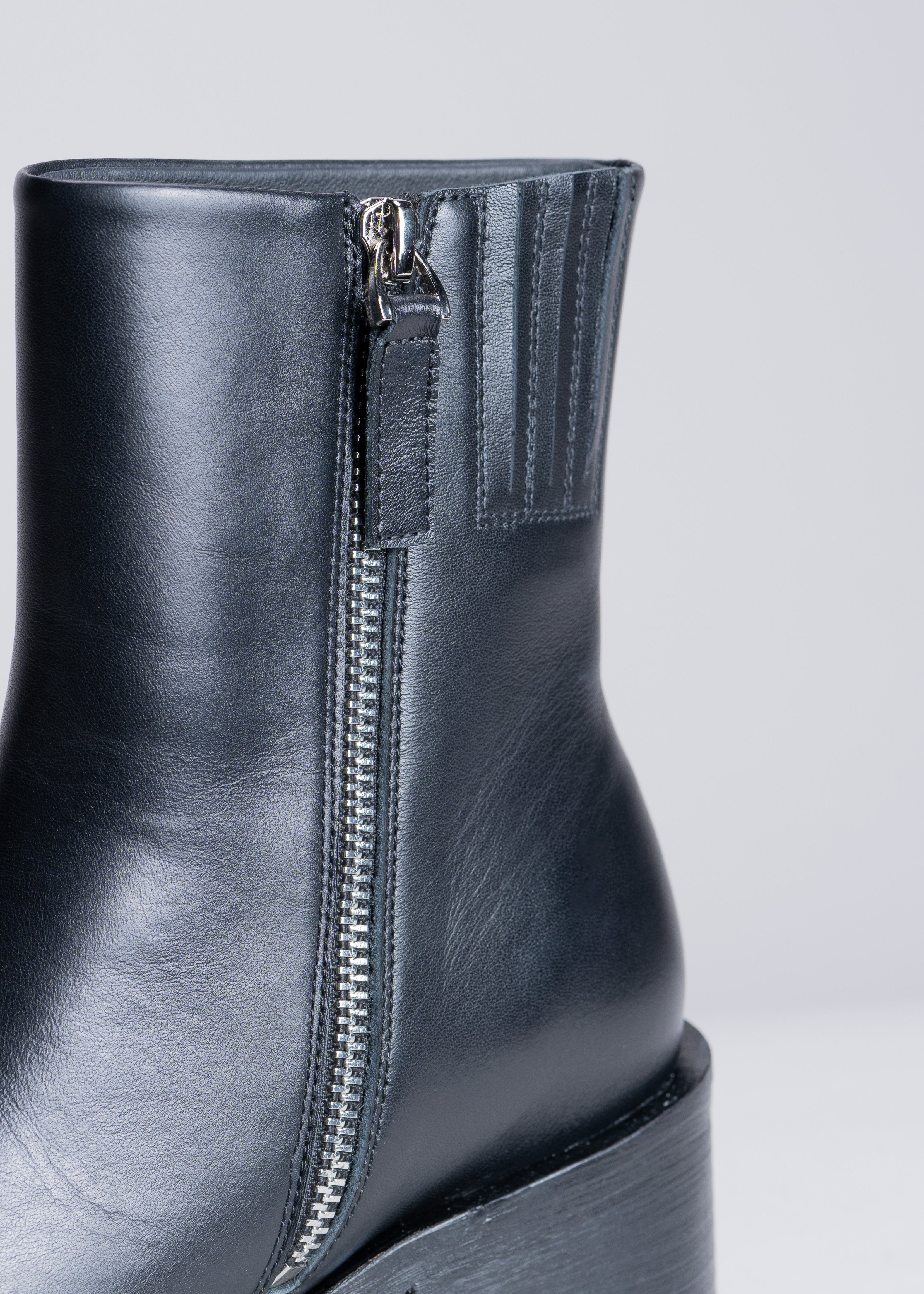 PALOMA - BLACK CALF LEATHER ANKLE BOOT