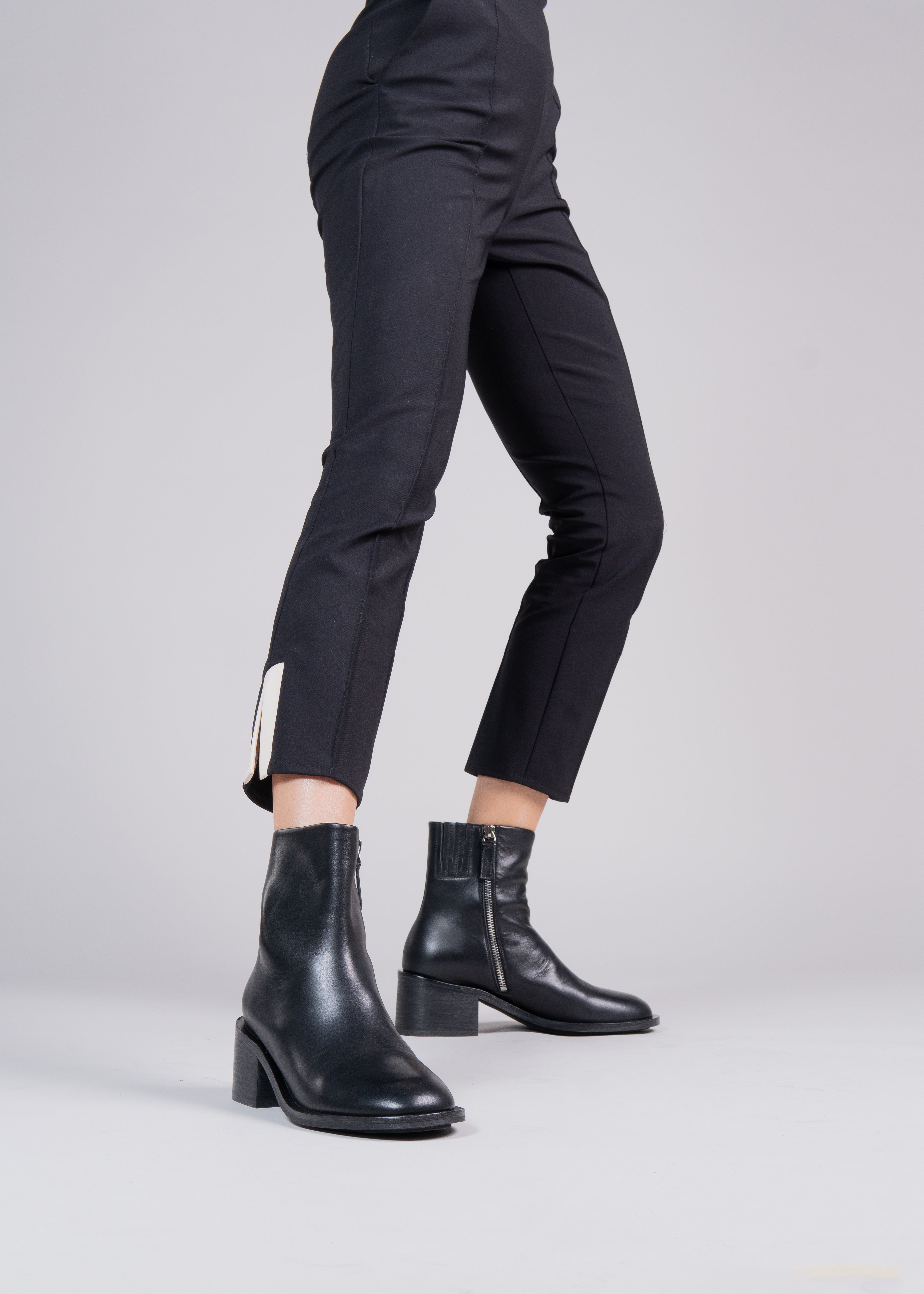 PALOMA - BLACK CALF LEATHER ANKLE BOOT