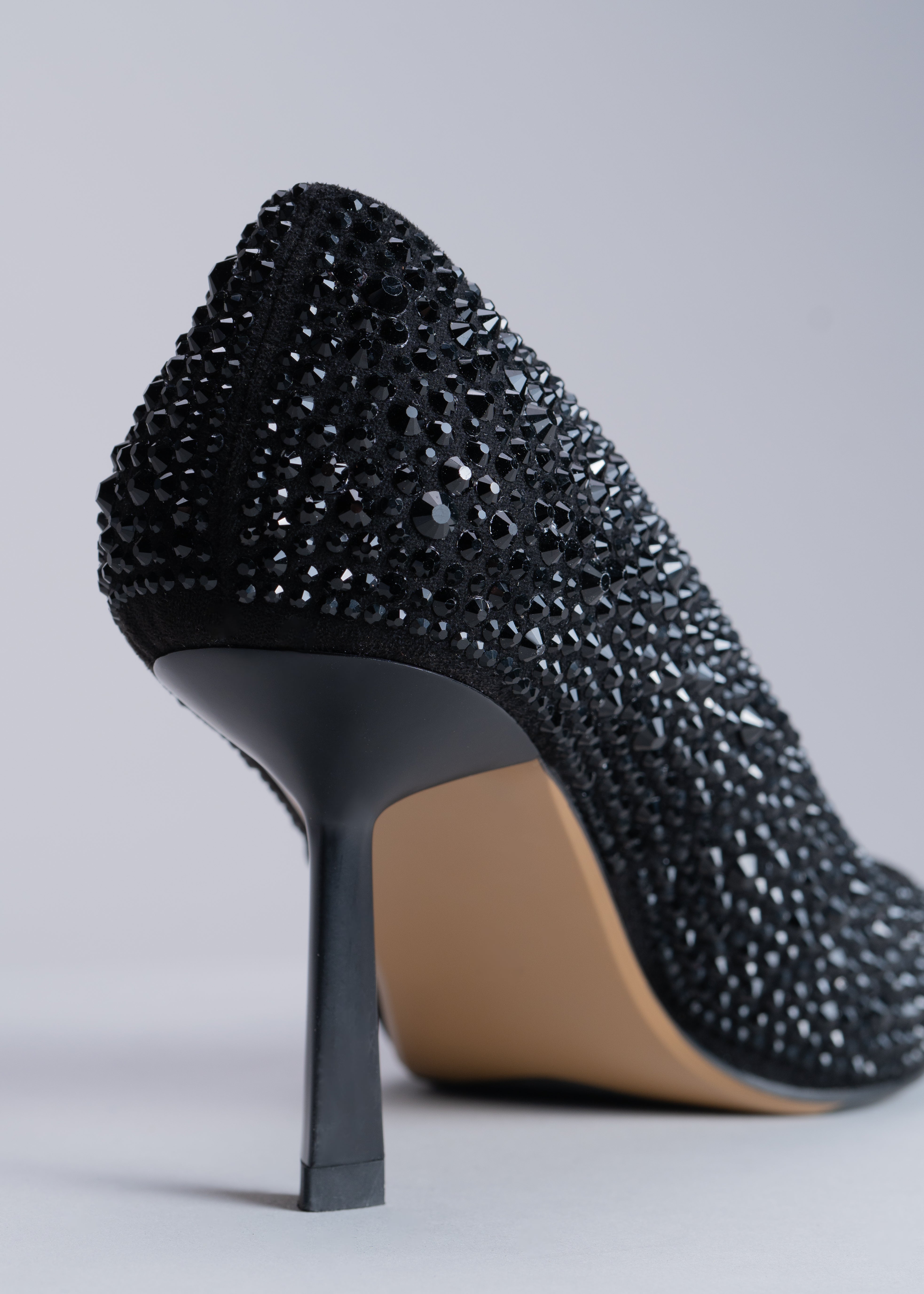 PAOLINA - BLACK PUMPS WITH CRYSTALS