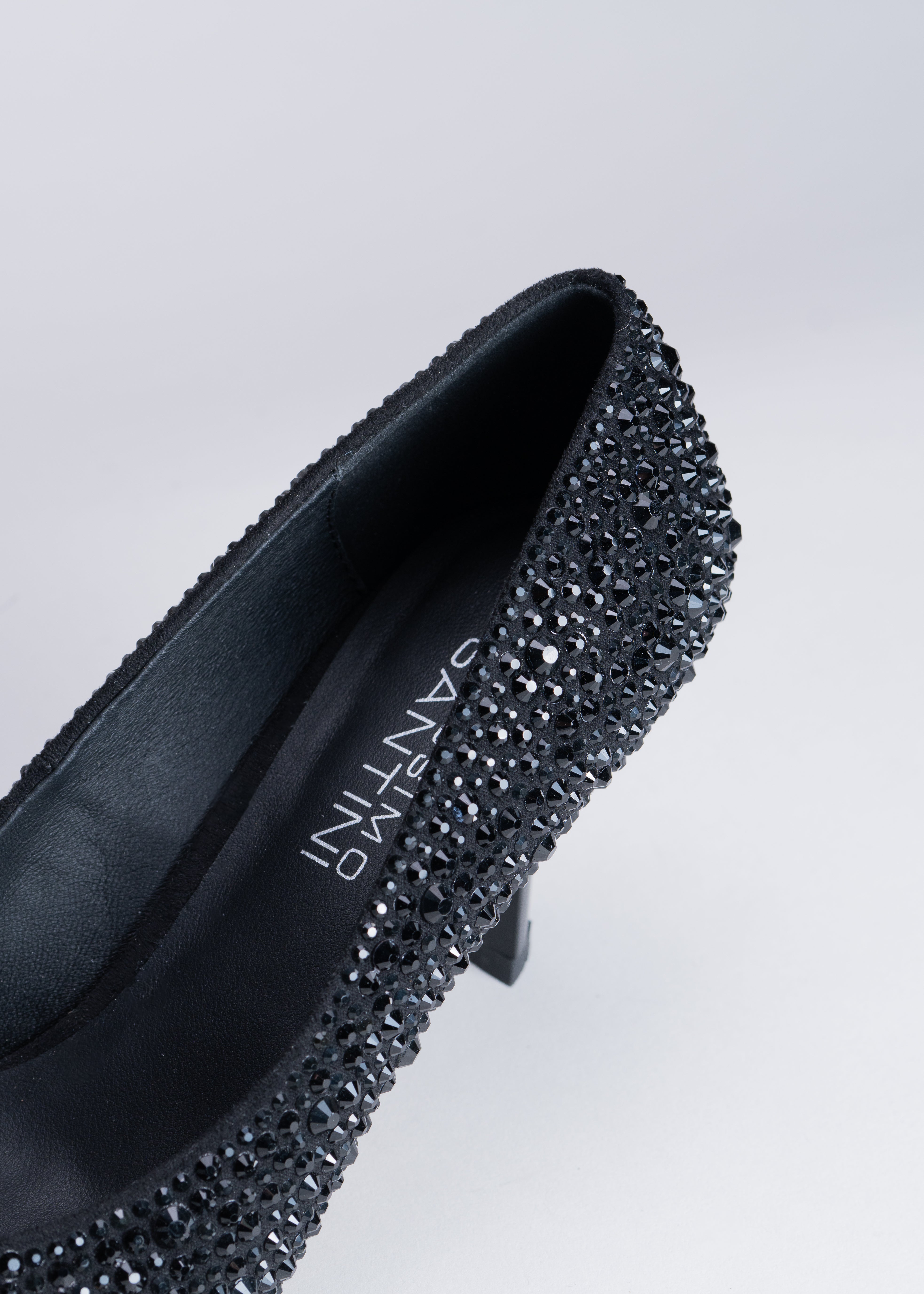 PAOLINA - BLACK PUMPS WITH CRYSTALS