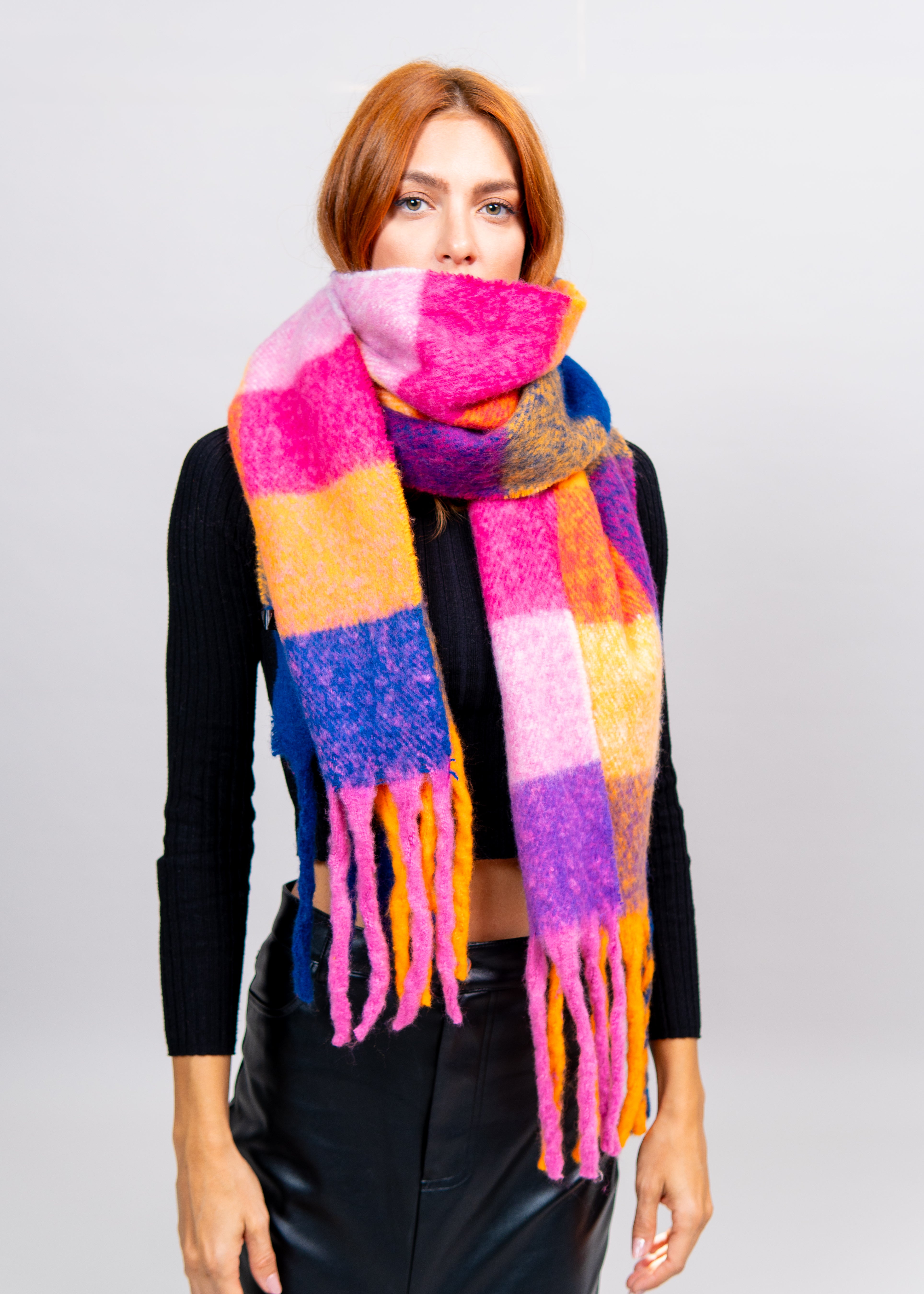 PLUME - SCIARPA A SCACCHI IN ARANCIONE FLUO, FUCSIA E BLU CON FRANGE