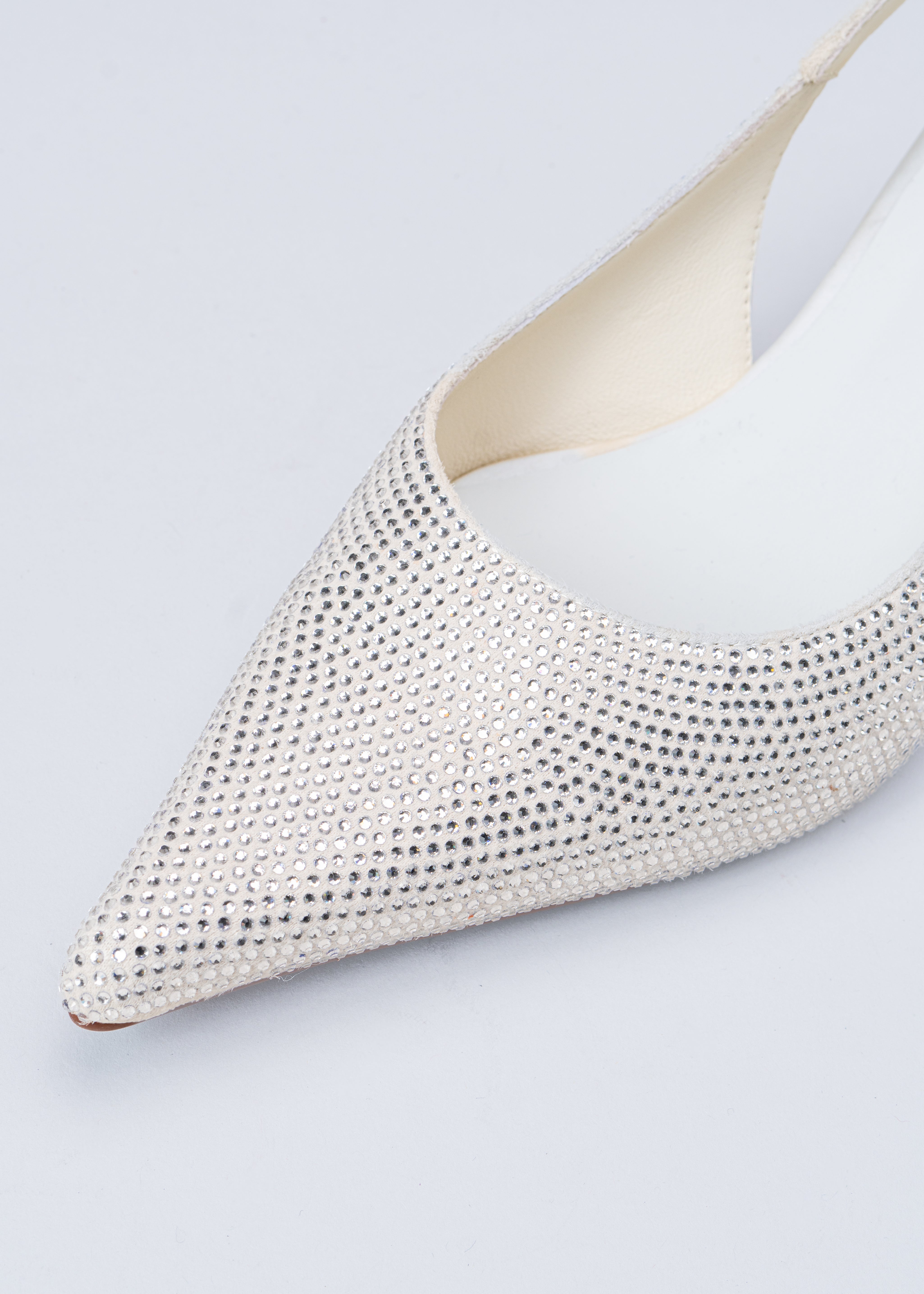 REA- SLINGBACK IN OPTIC WHITE MICROFIBER WITH CRYSTALS